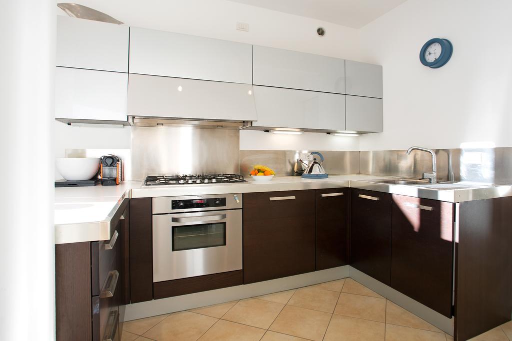 5 Luxury Laglio Apartments-By Italian Apartments Bagian luar foto