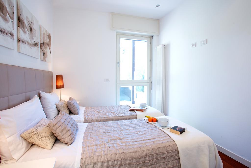 5 Luxury Laglio Apartments-By Italian Apartments Bagian luar foto